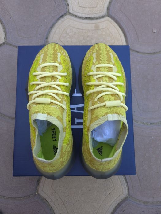 Vând Yeezy Boost 380 Hylte