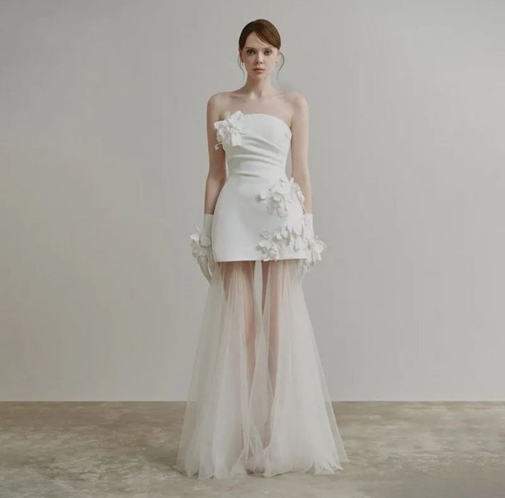 Белое платье короткое