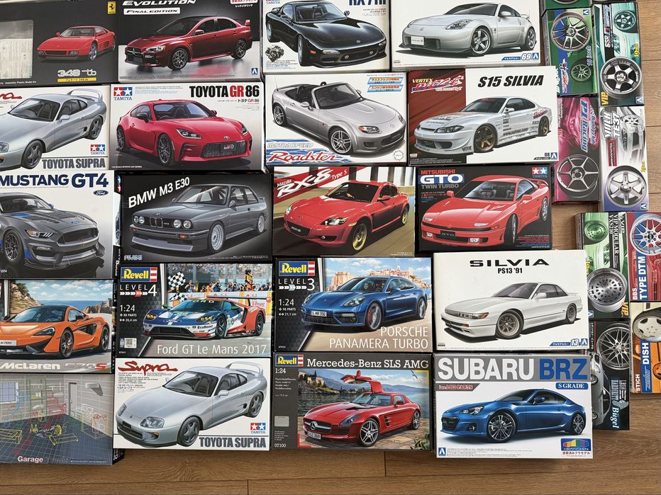 Kit macheta auto de construit 1/24 Nissan Toyota Mazda Ferrari Ford