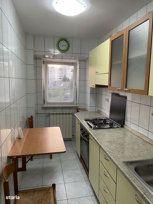 piata muncii  3 minute metrou 45mp decomandata