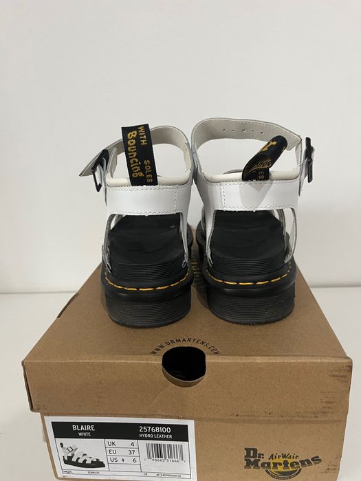 Sandale dr martens 37, albe