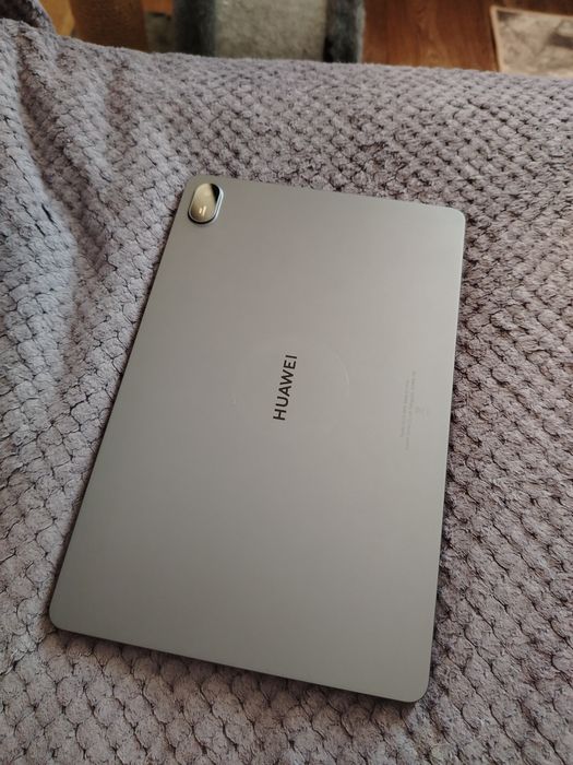 Обменяю планшет с моей доплатой