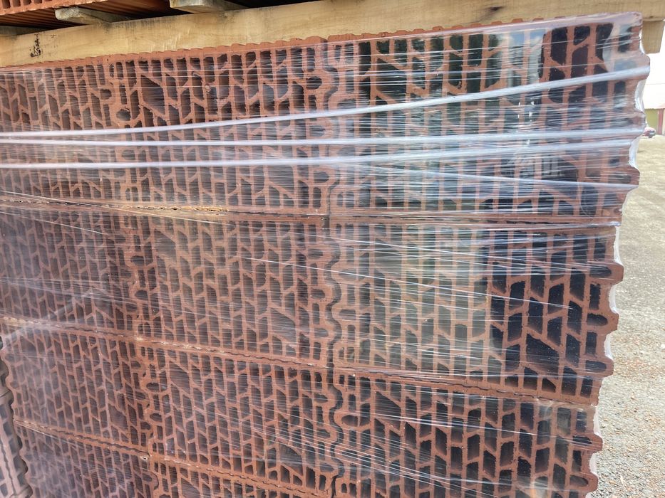 Cărămida  Mladost , Univerzum si Nexe TM