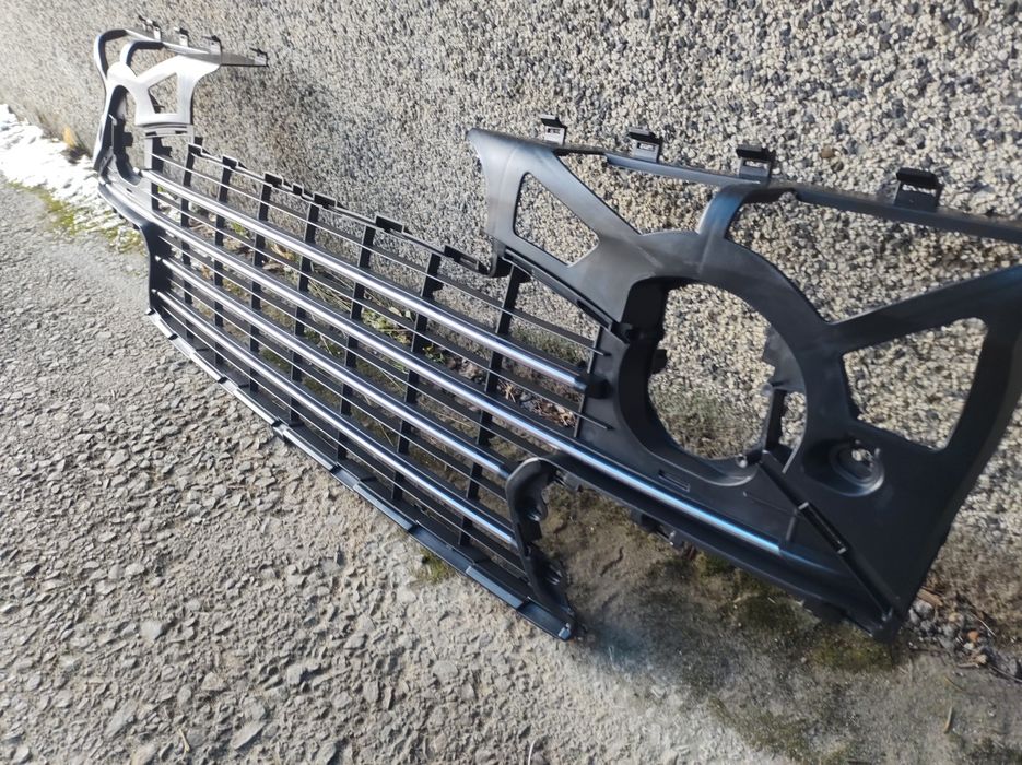 Продавам маска / решетка за броня на Пежо 307 фейслифт