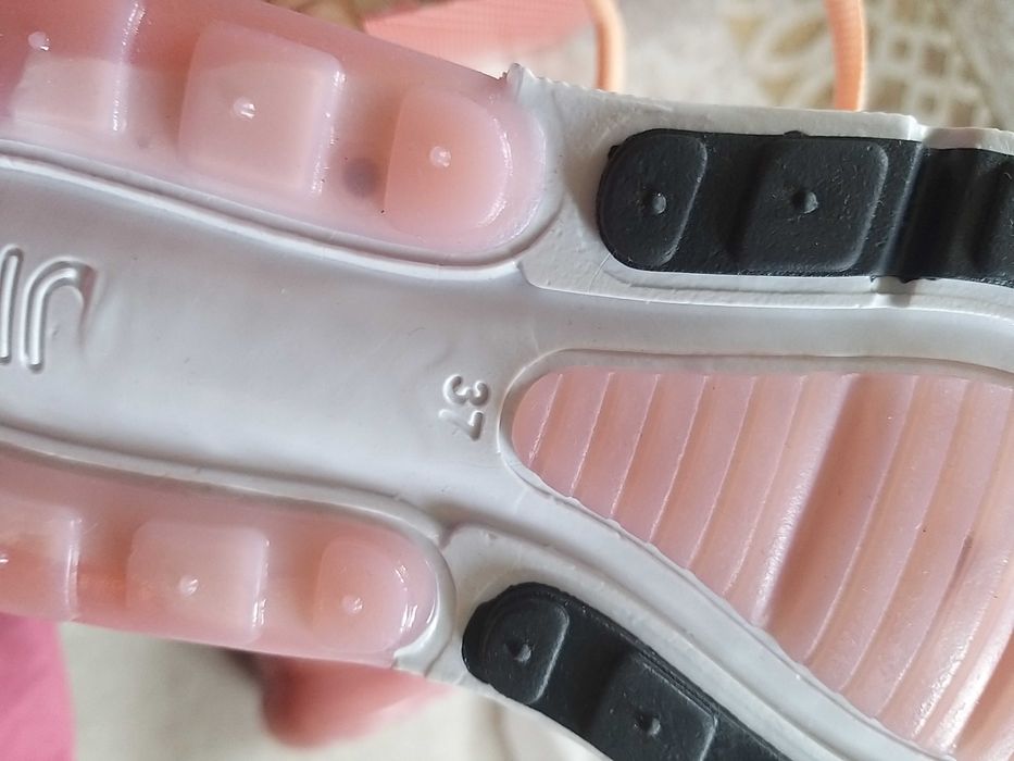 Дамски маратонки