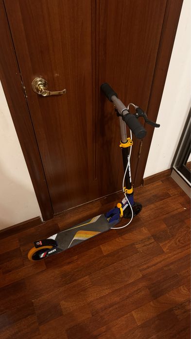 Самокат детский.