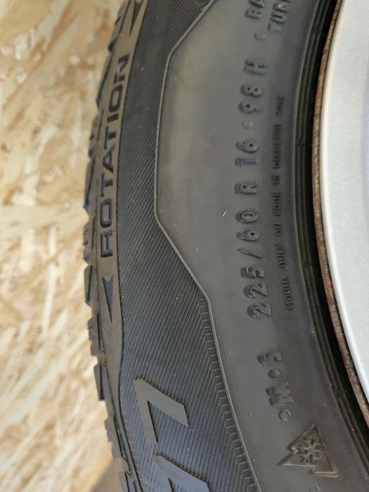 Jante tablă cu capace originale Audi Allroad R16