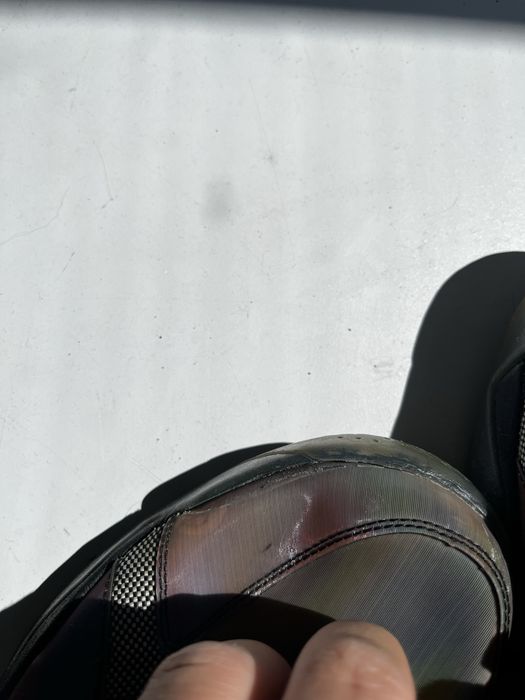 Vand adidasi nike marimea 40