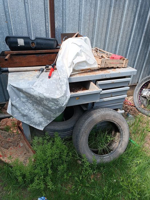 Стол и сейф цена 80000