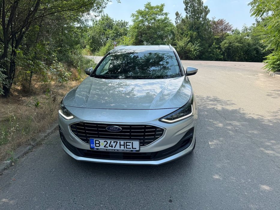 FORD Focus 2022 — imagine 5