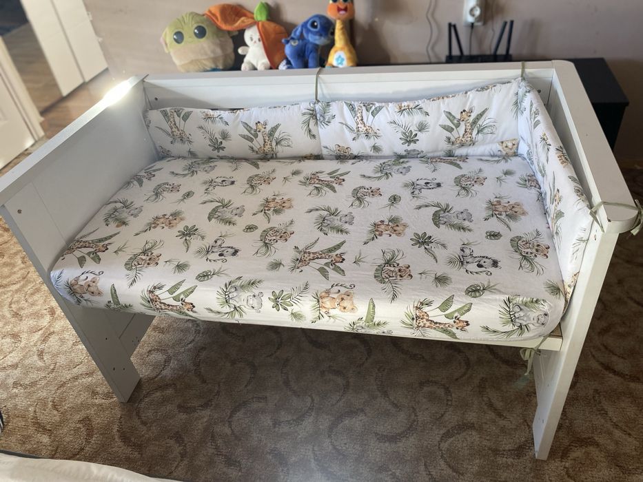 Patut bebe cu urme de uzura