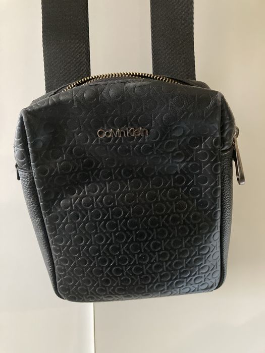 Кожени мъжки чанти Calvin Klein / Guess