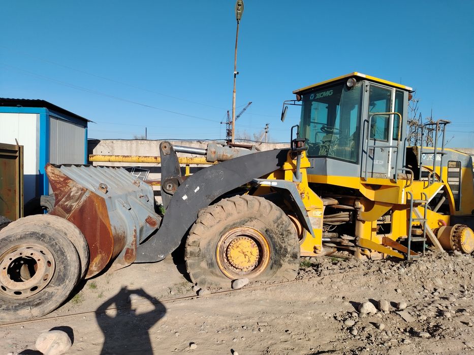 Погрузчик XCMG LW 820f