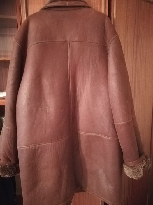 Продам натуральную дублёнку.