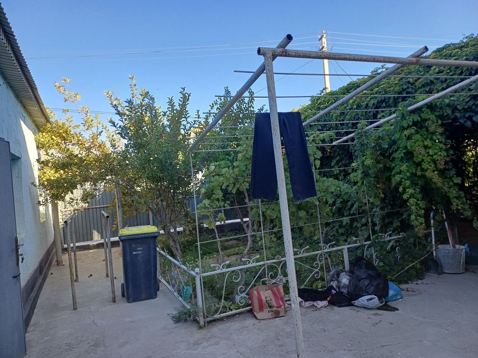 Продам дом ( двух этажный]