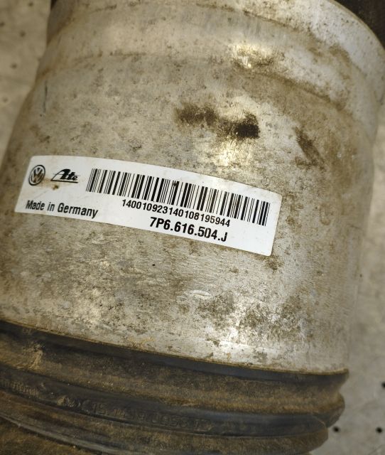 Perna aer spate dreapta 7P6.616.504.J Volkswagen VW Touareg generatia