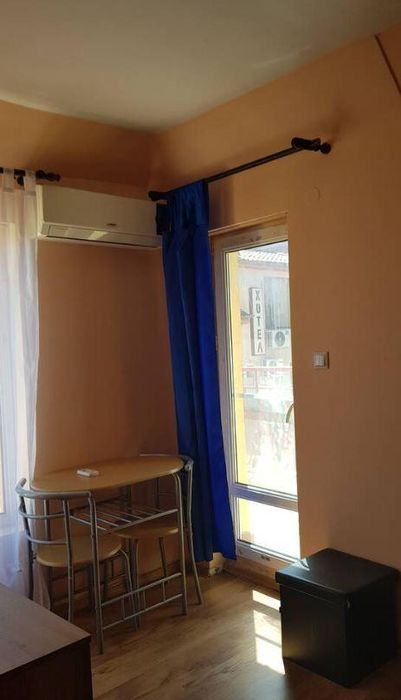 Дава се под наем Двустаен апартамент в Бургас, Лазур - 50 кв.м за 255 € - Снимка #3