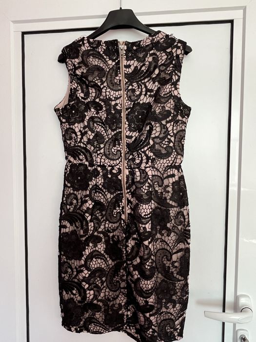 Черна дантелена рокля S