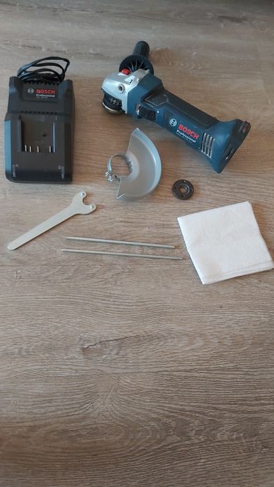 Болгарка   Bosch