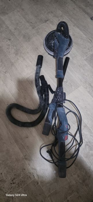 Продаются электроинструменты.