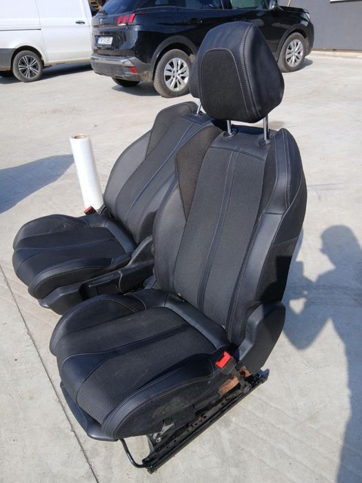 Scaune Fata Peugeot 3008 5008 2017+