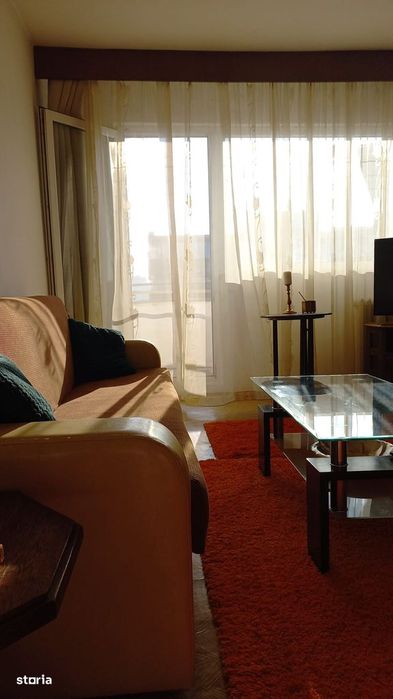 Apartament 4 camere, balcon, Ploiești