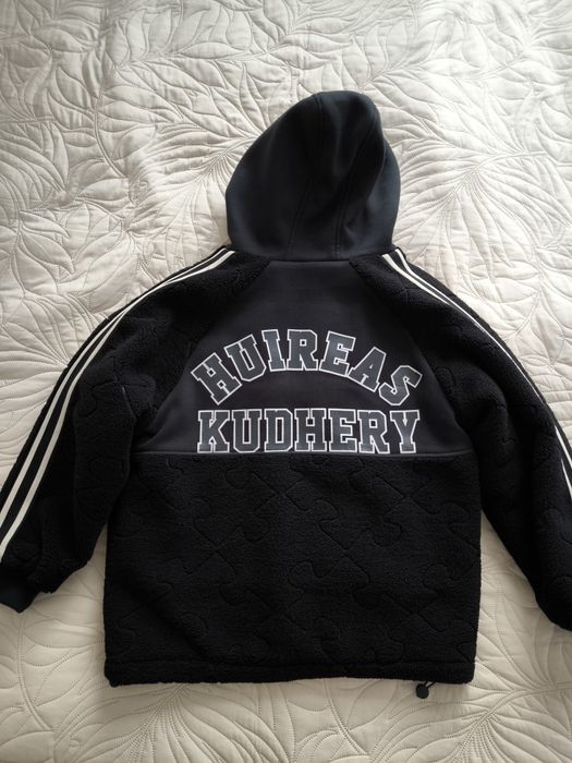 Продам куртку для девочки  .Весна осень.