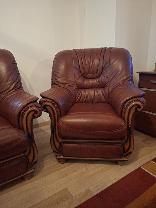 Set 4 fotolii din piele naturală, stare impecabilă, stil clasic