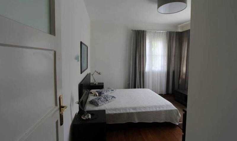 Дава се под наем Двустаен апартамент в София, Център - 65 кв.м за 550 € - Снимка #4