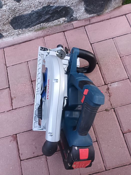 Circular bosch gks 18v -70L