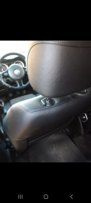 Vând Alfa Romeo sau schimb cu Logan