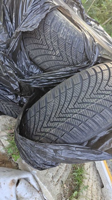 KUMHO 235/55 R19 HA32 SUV XL 105W All Season