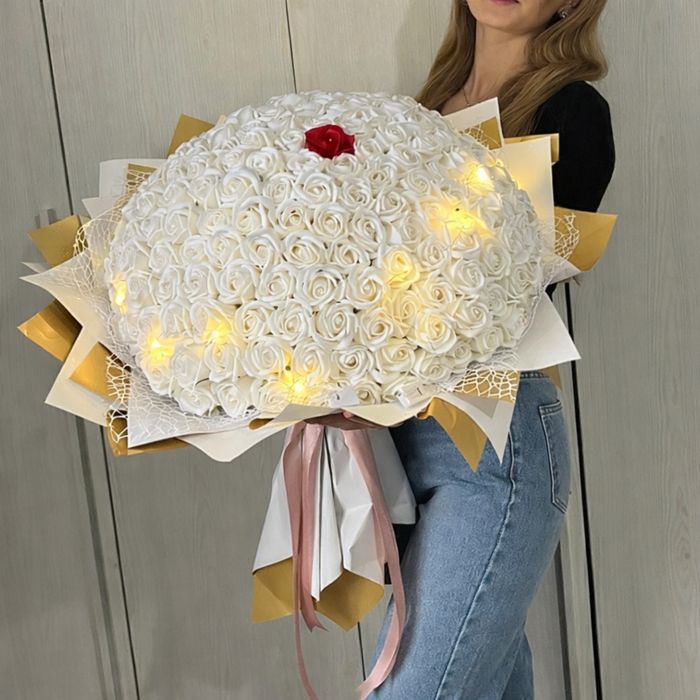 Buchet 201 trandafiri de săpun 400 de lei