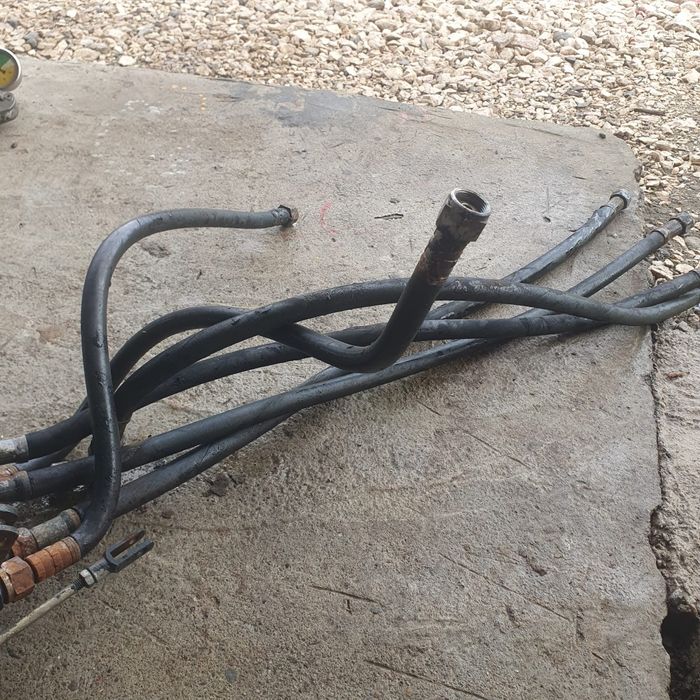 Distribuitor tractor Universal utb sau Fiat 4 ieșiri