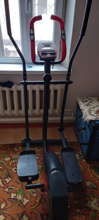 Продаю кардиотренажер-элипс.