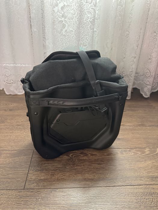 Geanta laterala SW Motech Legend V lock Triumph Bonneville