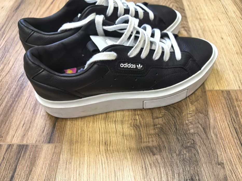 Adidas  маратонки