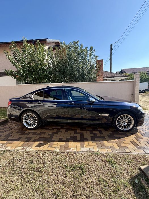 BMW Seria 7 2011 — imagine 4