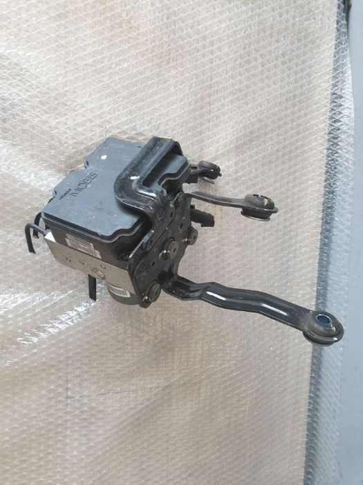 pompa abs  hyundai ix20 1.6 crdi dupa 2011 61589-42100