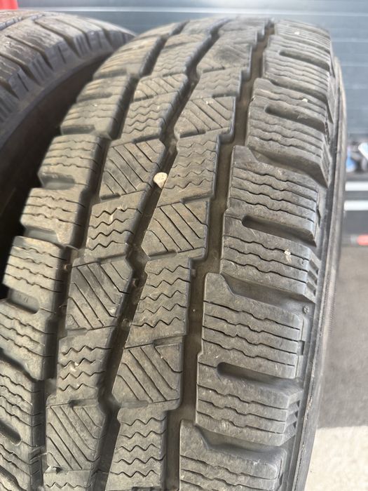 Гуми за Бус 205/75/16C Michelin Nokian