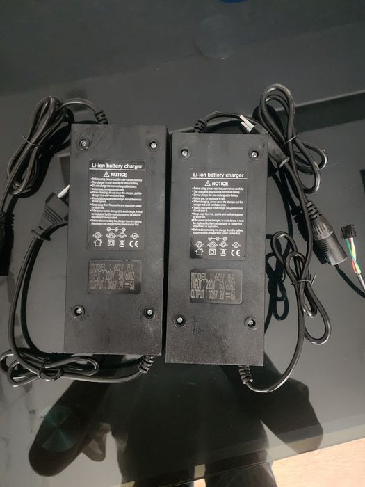 Elektro Skuter sotladi 2 ta batarekasi bilan hali yangi
