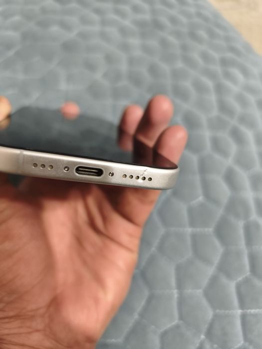 Продам Iphone 17