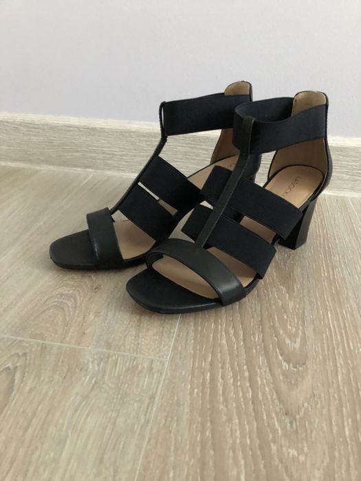 Vand sandale CCC marimea 39