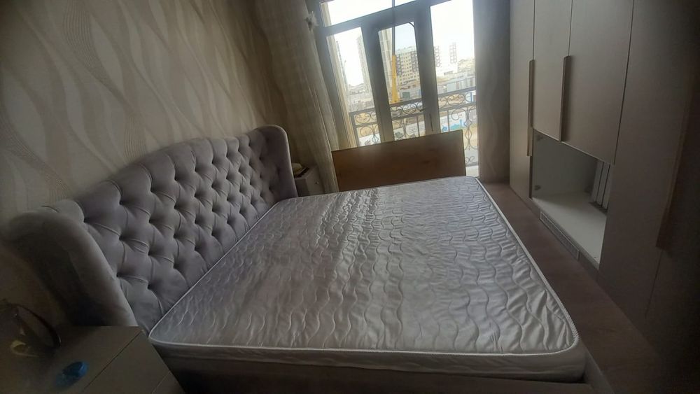 Спальний кровать