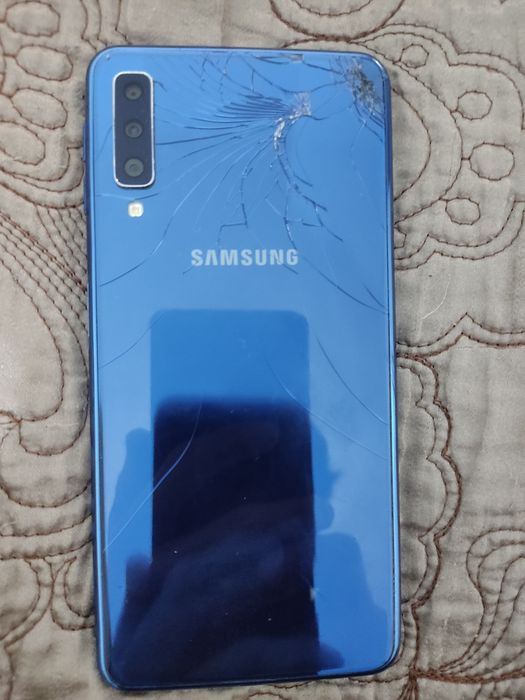 Samsung galaxy a7 64гб