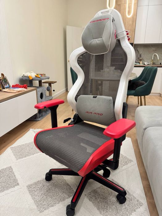 Dxracer Air Pro в отличном состоянии