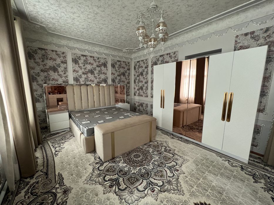 Спальный мебель сотилади