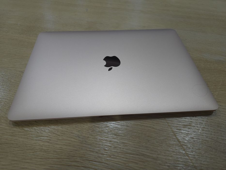 Apple Macbook 13 Retina 8GB si 256 GB SSD