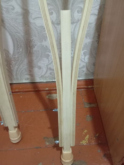 Продам костыли новые
