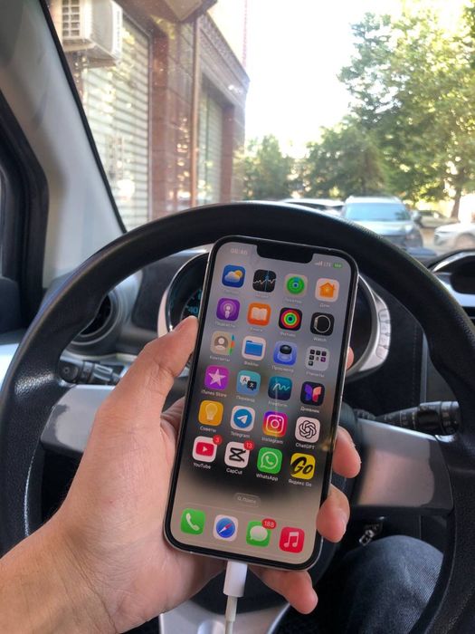 iPhone 13 pro sotiladi